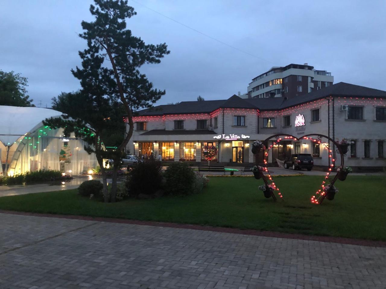 Park Hotel Karagandy Εξωτερικό φωτογραφία